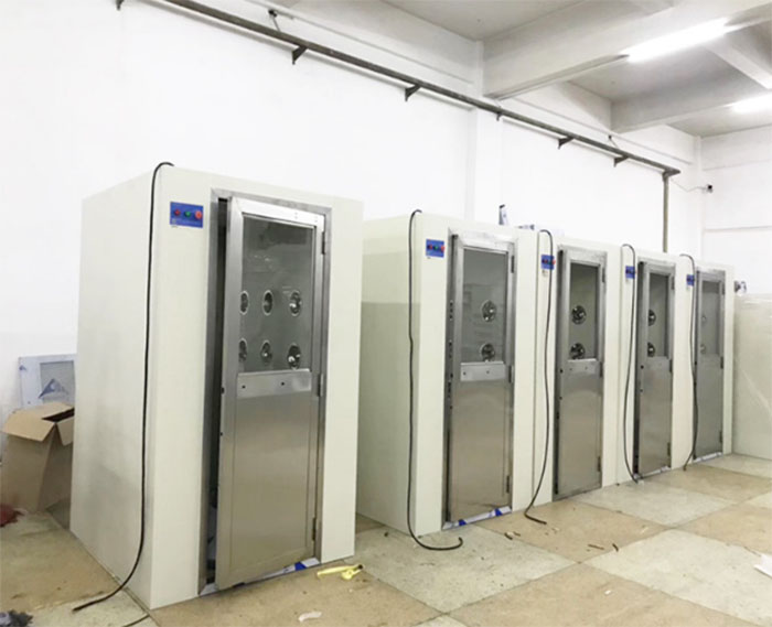 風(fēng)淋室尺寸：1200風(fēng)淋室，1300風(fēng)淋室，1400風(fēng)淋室，1590風(fēng)淋室。