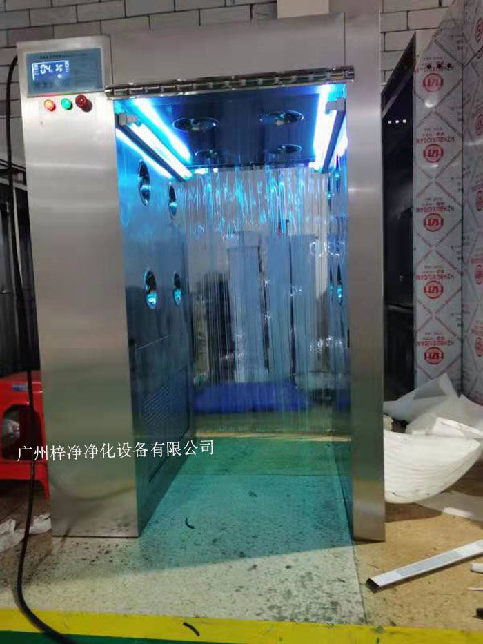 風(fēng)淋室安裝現(xiàn)場實(shí)拍圖 風(fēng)淋室安裝現(xiàn)場實(shí)拍圖