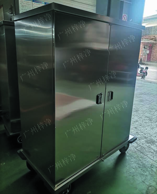 一次性物品電動(dòng)轉(zhuǎn)運(yùn)車采用304拉絲不銹鋼板面板厚度：≥1.2mm,表面作拉絲亞光處理。