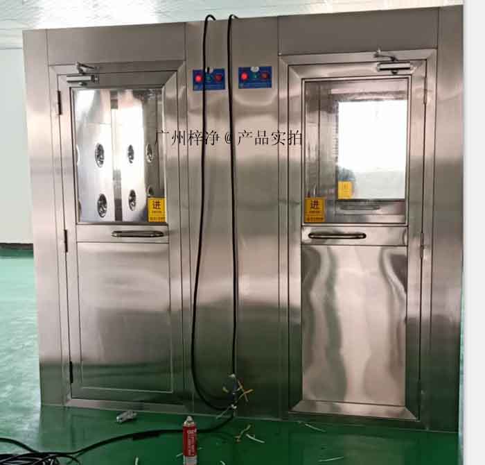 風淋室維護保養(yǎng)對于確保潔凈度和生產(chǎn)效率至關(guān)重要