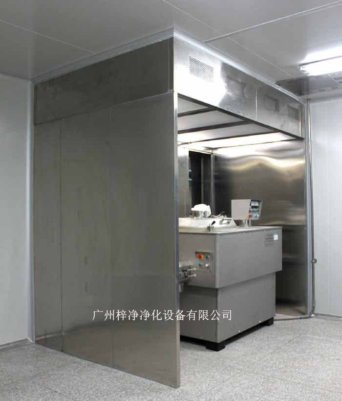 負(fù)壓稱(chēng)量罩與層流罩在功能上的主要差異